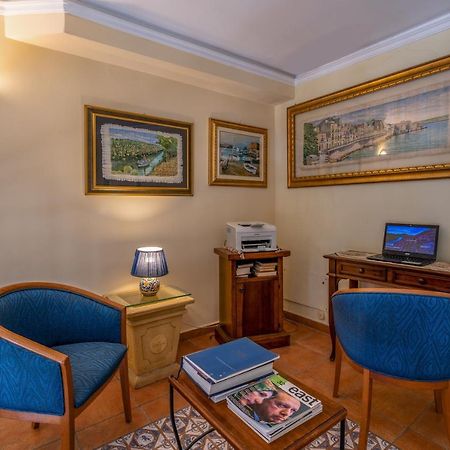 Hotel Mediterraneo Syracuse Exterior photo