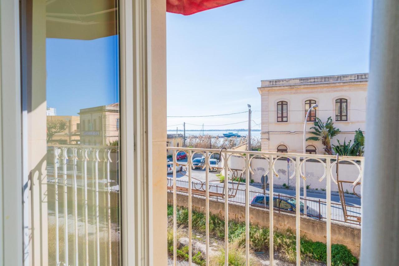 Hotel Mediterraneo Syracuse Exterior photo