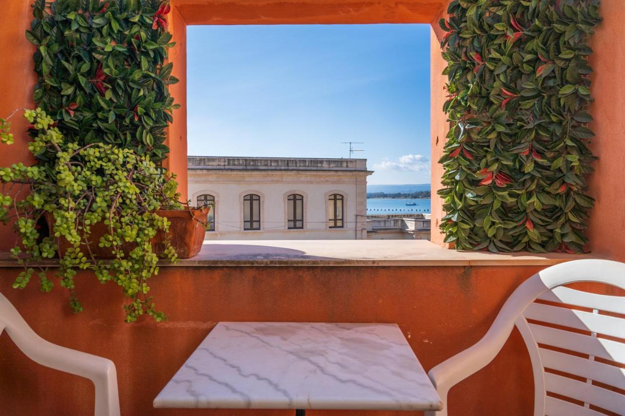 Hotel Mediterraneo Syracuse Exterior photo