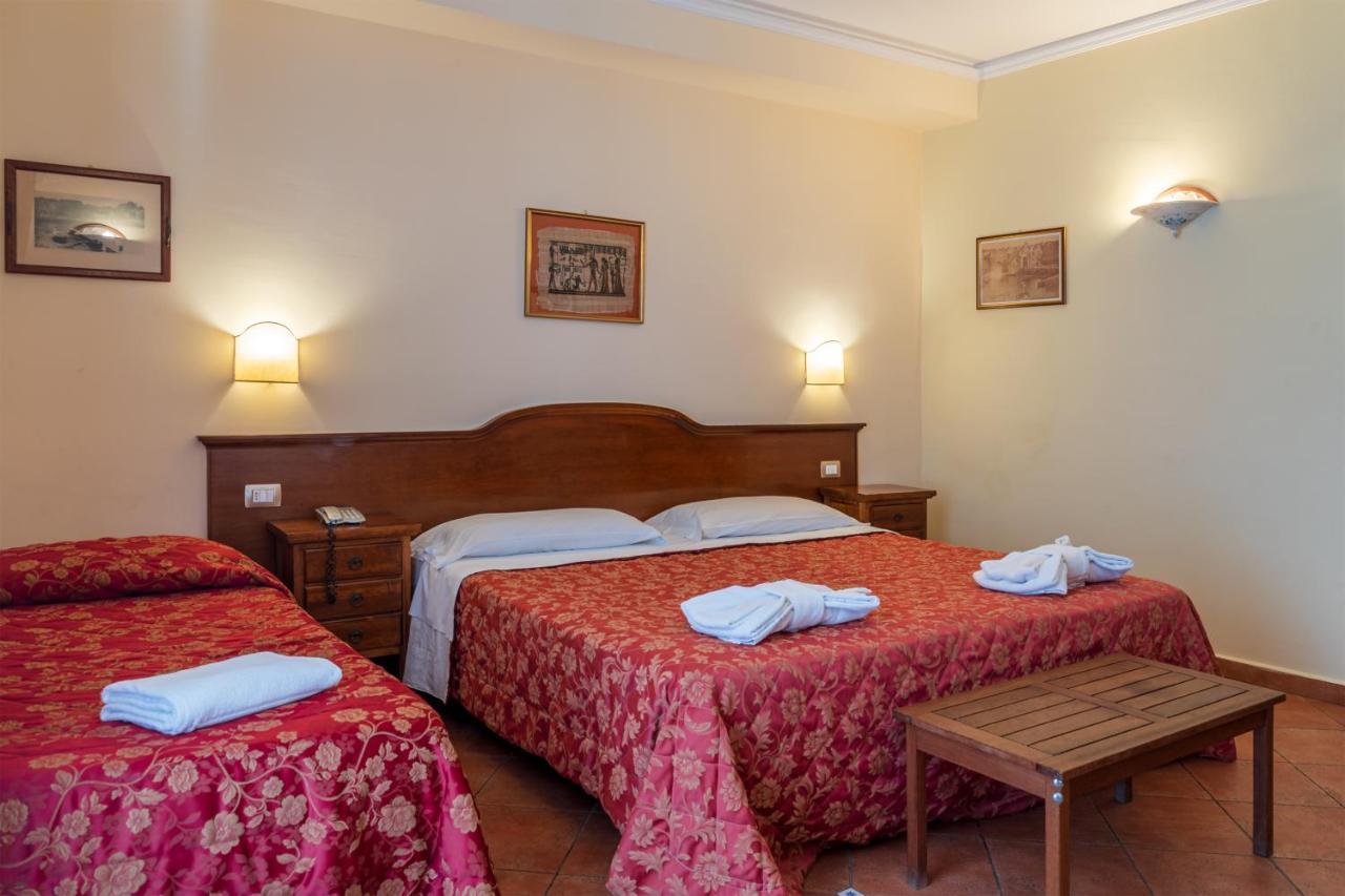 Hotel Mediterraneo Syracuse Exterior photo