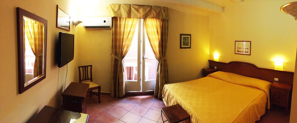 Hotel Mediterraneo Syracuse Exterior photo